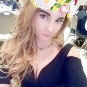 Meet your Posher, Alie